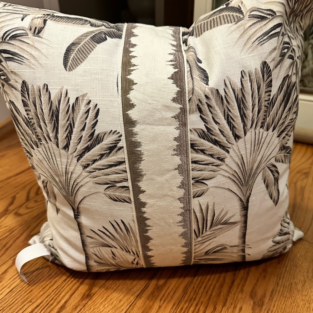 New designer pillow cover